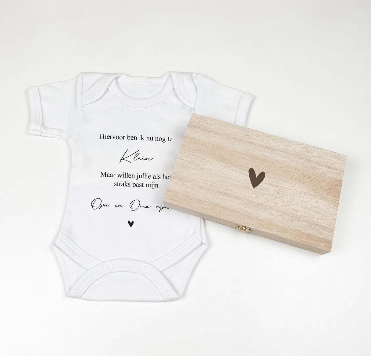 houten kistje met romper oma en opa