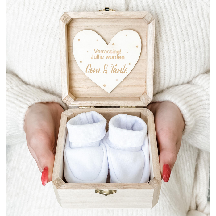 jullie worden oom en tante houten kistje met pantoffels