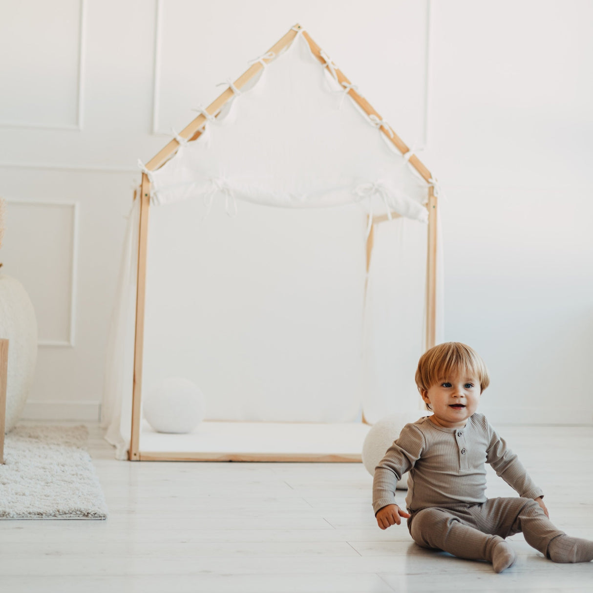 Playhouse Scandi II • White