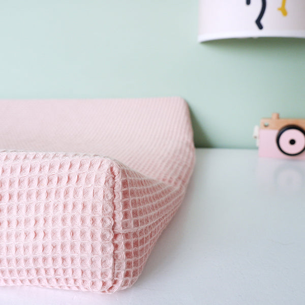 Aankleedkussenhoes Wafelstof Basis Babykamer • Roze - HelloBaby.be