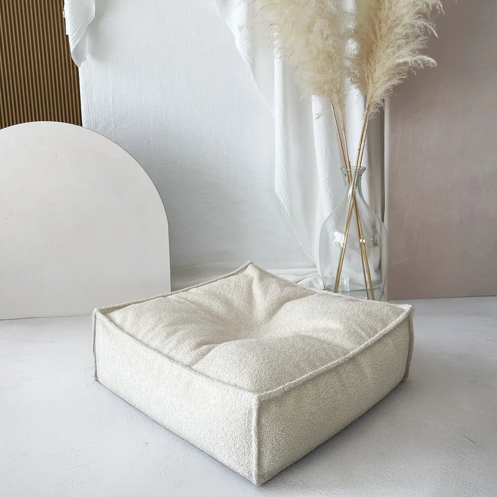 Ottoman Bouclé • Cream