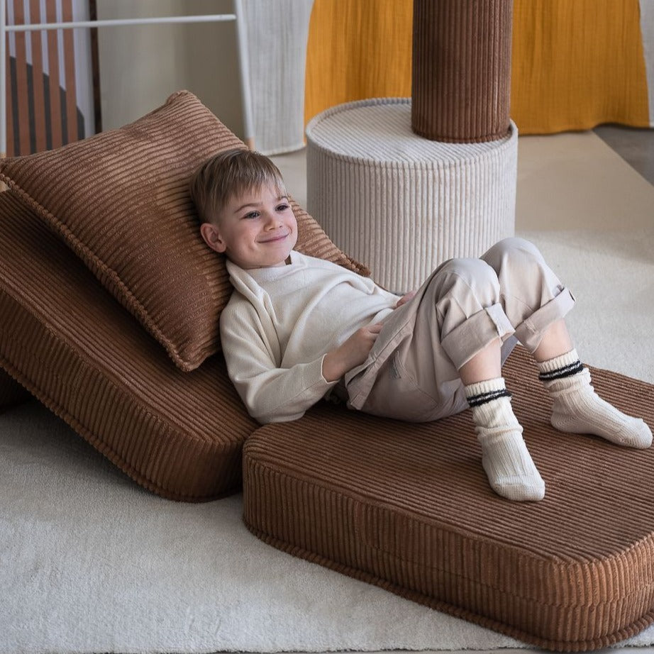 Wigiwama • Toffee Flip Chair