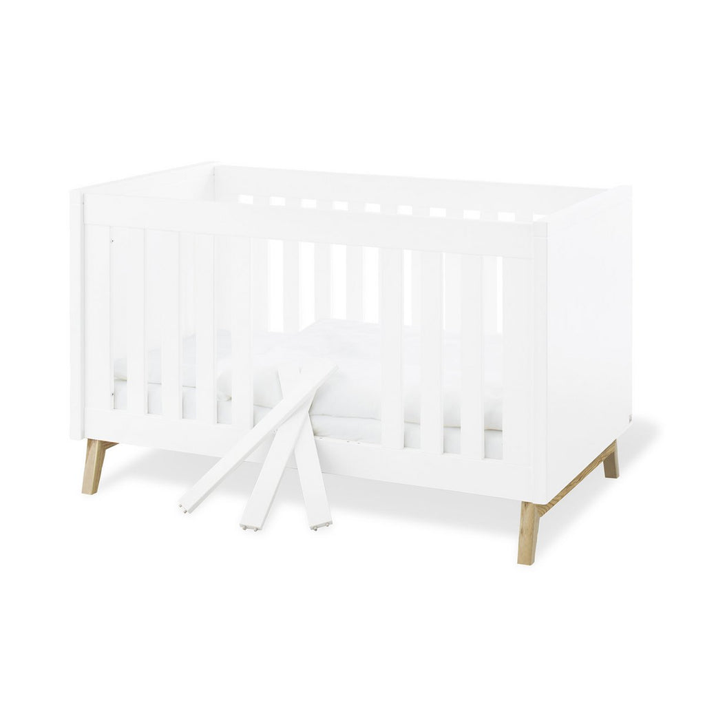 Ledikant • Juniorbed Riva